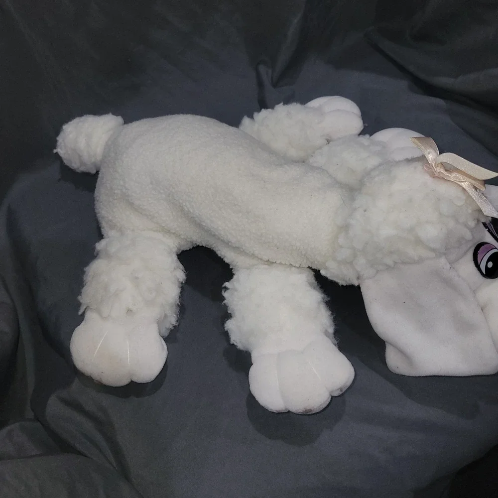 Vintage 1980s Pound Puppies White Poodle Purple Eyes Ribbon 19